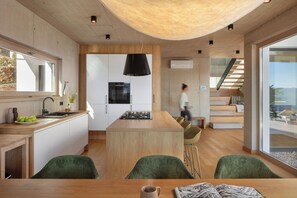 Luxury-Villa, 3 Schlafzimmer, Kamin (Villa Immortella – Luxury Pool &) | Eigene Küche