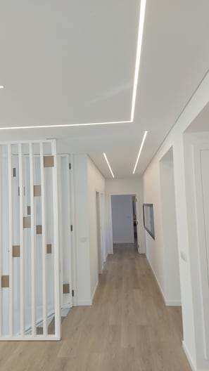 Interior - Holiday Home 'Refugio Do Encanto' with Sea View, Private Terrace and Wi-Fi (Ribeira Brava)