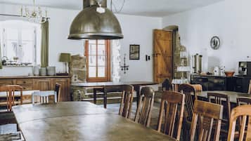 Apartment | Dining