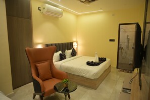 Triple Room | WiFi (free) - DEEP VILLAS (Varanasi)