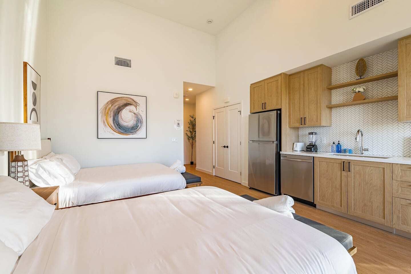 1 bedroom, iron/ironing board, WiFi (free), bed sheets