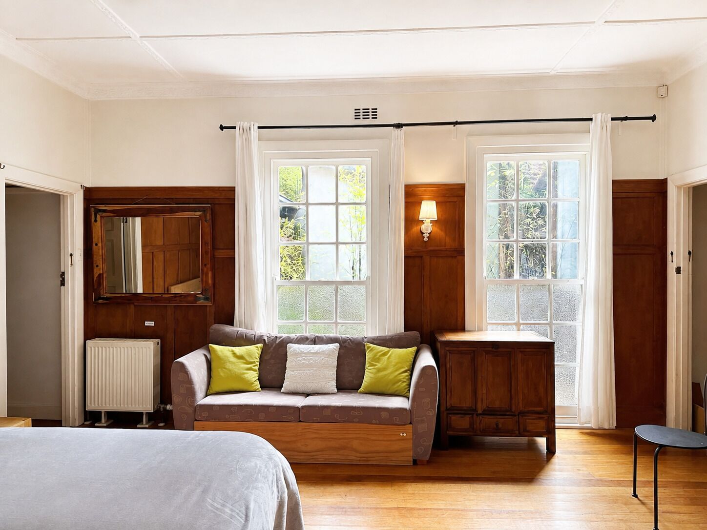 2 bedrooms, iron/ironing board, WiFi (free), bed sheets