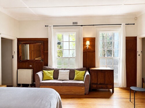 Olinda Magnolia 2 by Ready Set Stay (2 bedrooms)