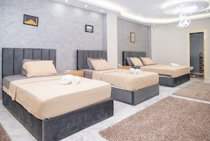 Familie driepersoonskamer, balkon | Spa
