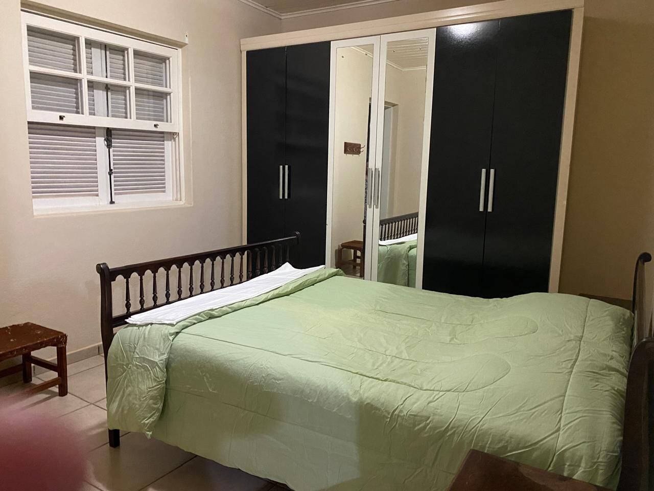 4 bedrooms, WiFi (free), bed sheets