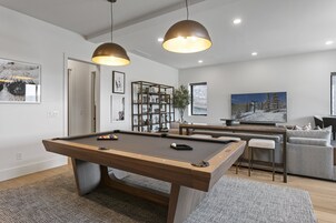 House, 4 Bedrooms | Game room