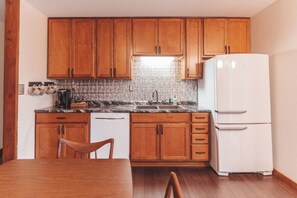 Coffee/tea maker, fridge, microwave, oven - Gorgeous Views • Hot Tub Getaway • Secluded Cabin (Logan)