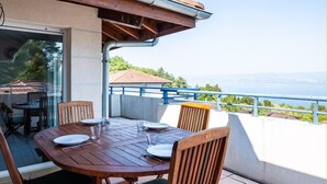 Outdoor dining - Les Rives du Léman I T3 I Publier (Publier)