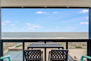 Outdoor dining - Golden Sands 706 by Seaside Vacations & Sales (Ocean City)
