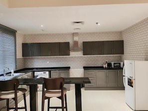 Fridge, microwave, oven - Baithans 24 Furnished Apartment  (Ajman)