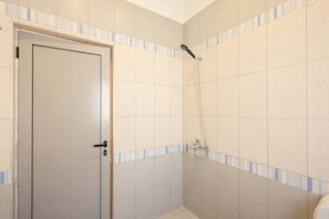 Bathroom - Double Room, City View & Breakfast, Toro (Durrës)