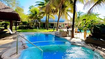 Basic Apartment | Pool