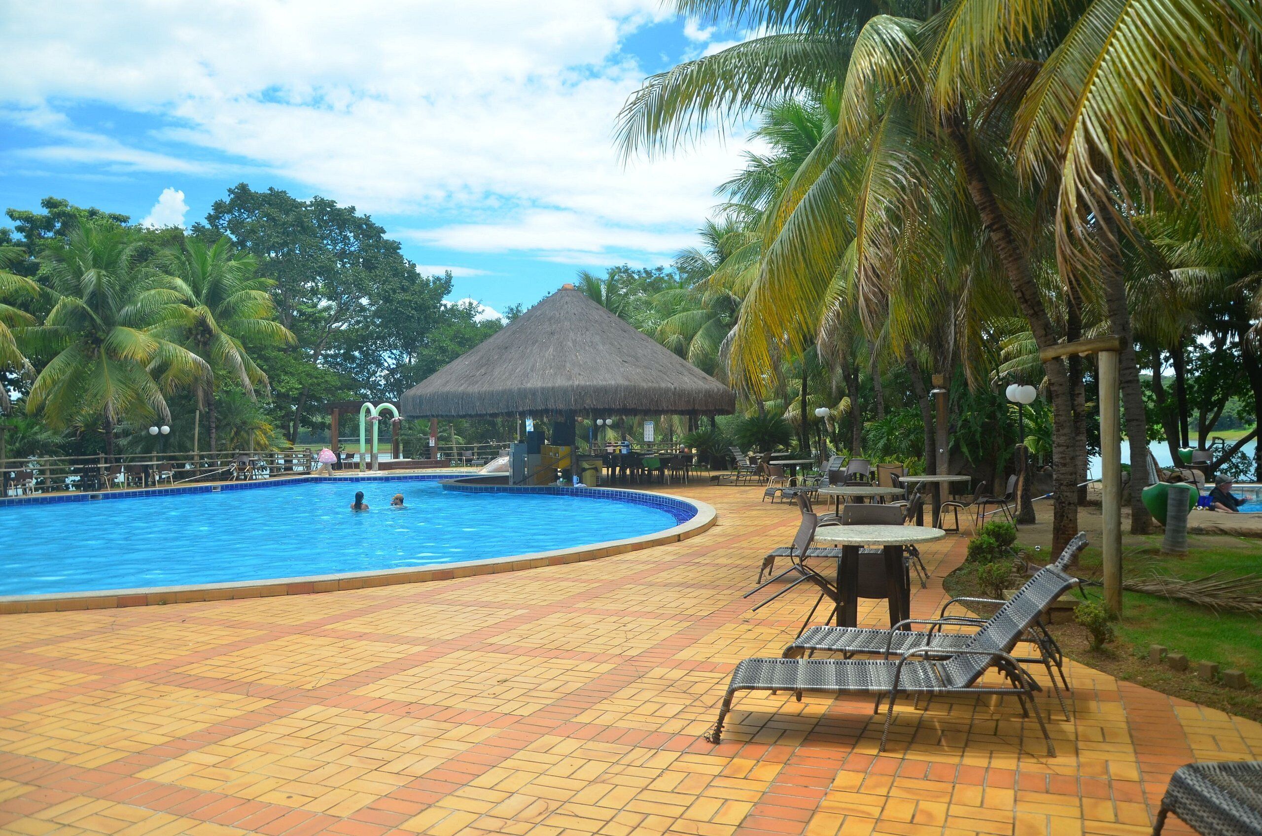 Basic Apartment | Pool