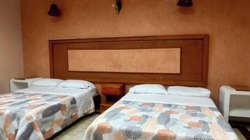9 bedrooms, desk, iron/ironing board, WiFi