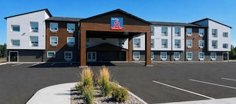 Studio 6 – Dryden, ON