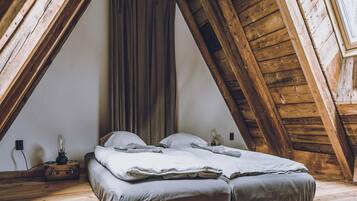 Apartment | 1 bedroom, bed sheets