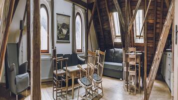 Apartment | Dining