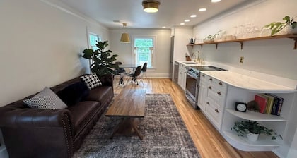 The Hayloft - Newly Renovated Historic Home + EV