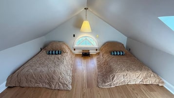Desk, iron/ironing board, travel crib, WiFi