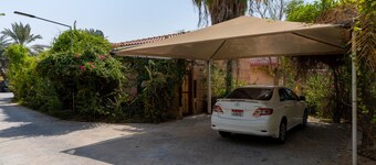 3BR Farmhouse + Private Studio | Al Bahia