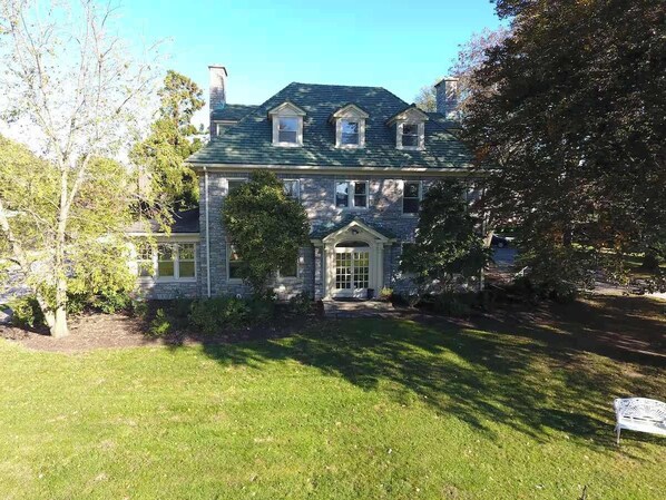 Exterior - The Margee Suite at The Manor on Front (Harrisburg)