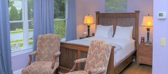 The Jeanne Suite at The Manor on Front