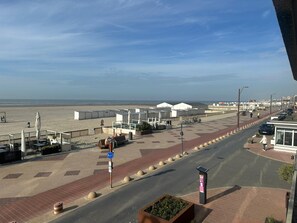 Beach - MeDaMoRe - Beachfront (Knokke-Heist)