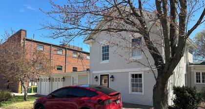 Carriage House - Historic Louden Hay Trolley + EV