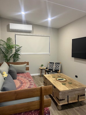 Living area - CASA PANDO: Tamarindo 2 homes Garden Retreat (tamarindo)