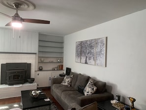 Unclassified image, 5 of 31, button - 3BR/2BA Gem Near FSU, FAMU, TSC, Stadium & Capitol (Tallahassee)