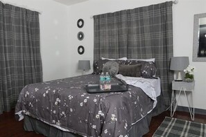 Unclassified image, 2 of 31, button - 3BR/2BA Gem Near FSU, FAMU, TSC, Stadium & Capitol (Tallahassee)