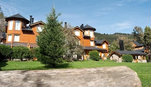 Exterior - Apart Hotel Del Pellín (San Martín de los Andes)
