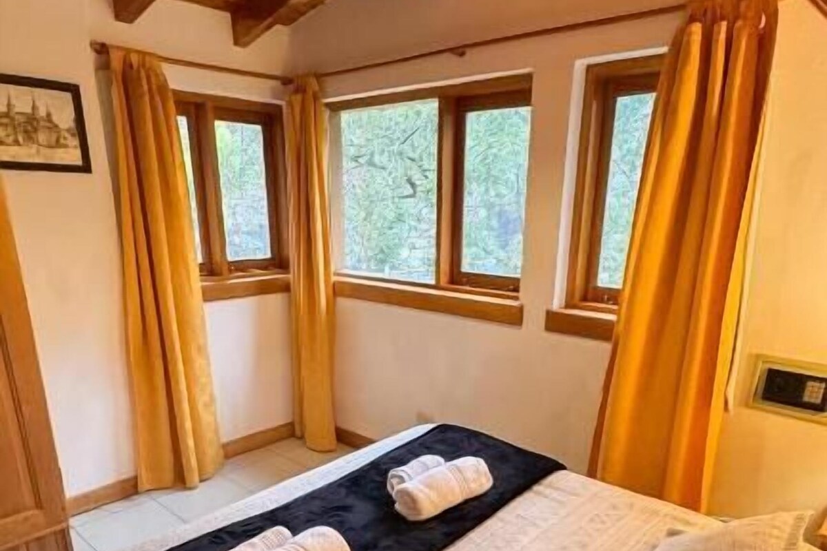Superior Bungalow, River View