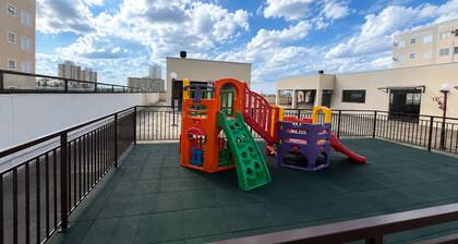 Cozy apartment with air conditioning, hammock, and covered parking next to UEL.