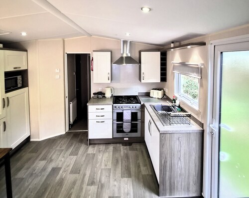 Homely Caravan in Skegness - Sleeps 6