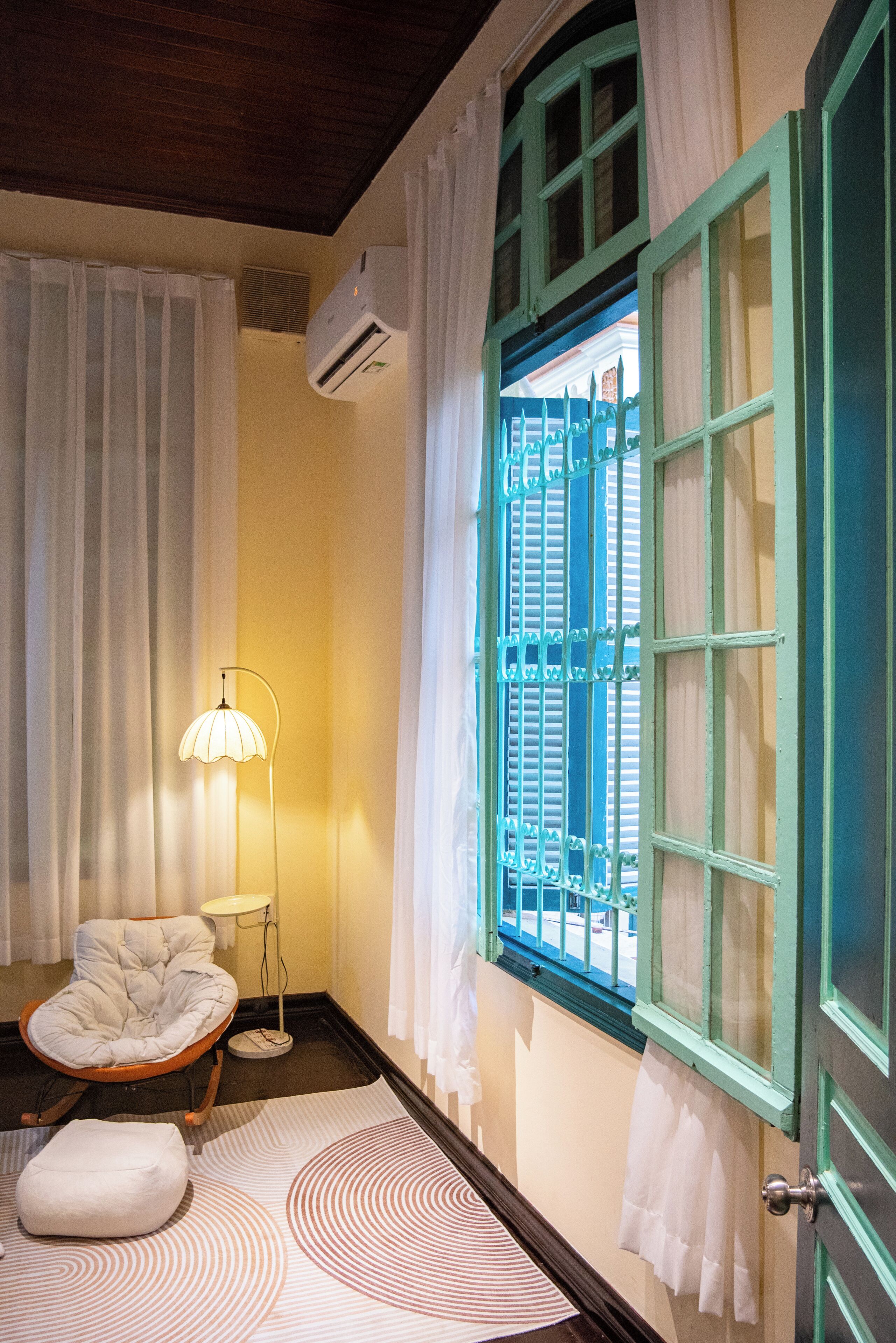 Superior Double Room, 1 King Bed, Non Smoking, Private Bathroom | Interior