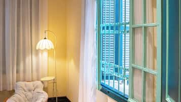 Superior Double Room, 1 King Bed, Non Smoking, Private Bathroom | Interior