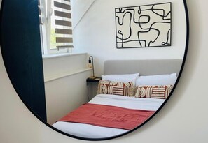 Room - Apartment Sleeps 4 - Wifi, Close to Football Club (Ipswich)