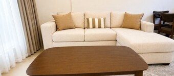 Peaceful 2-bedroom apartment with AC in vibrant Dubai