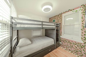 3 bedrooms, WiFi