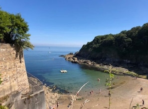 Beach - Fantastic apartment in Fowey. Excellent location with own decked area (Fowey)