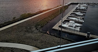 Million Dollar View