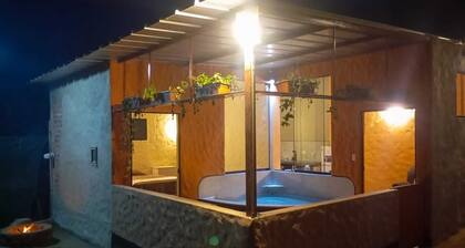10 minutes from Cieneguilla: a charming little house perfect for couples (Guayabal 2)