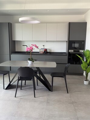 Dining - Le Calendule Luxury Apartment (Olbia)