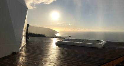 Soul Glamping – Luxury Eco-Retreat with Jacuzzi and Stunning Views