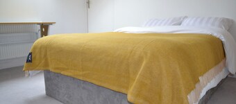 The Residence, 3-bed Apt, Sleeps 6 With Parking