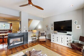 Interior - Enchanted Evergreen Escape (Girdwood)