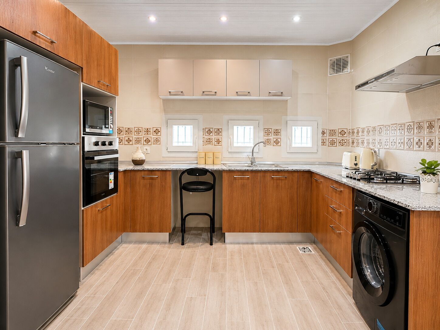 Apartment | Private kitchen | Microwave