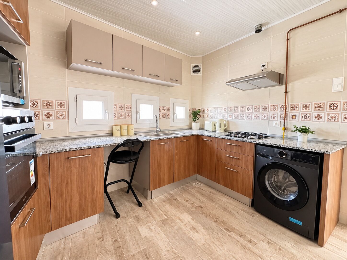 Apartment | Private kitchen | Microwave