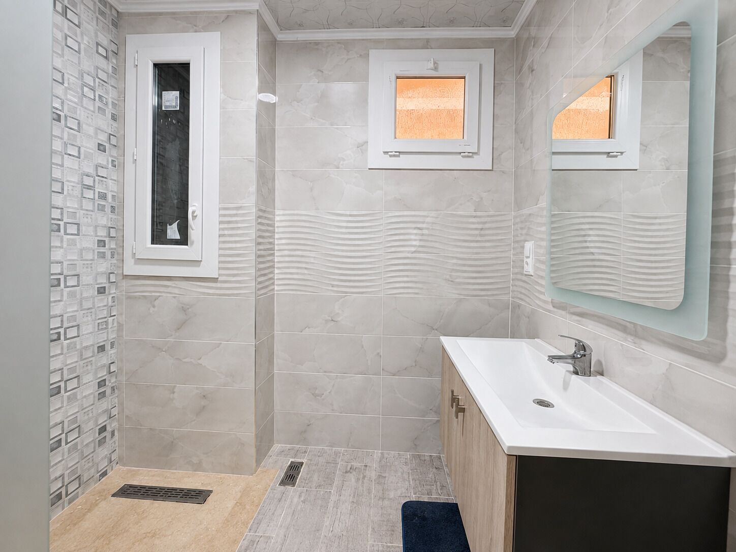 Apartment | Bathroom | Free toiletries, hair dryer, towels, soap